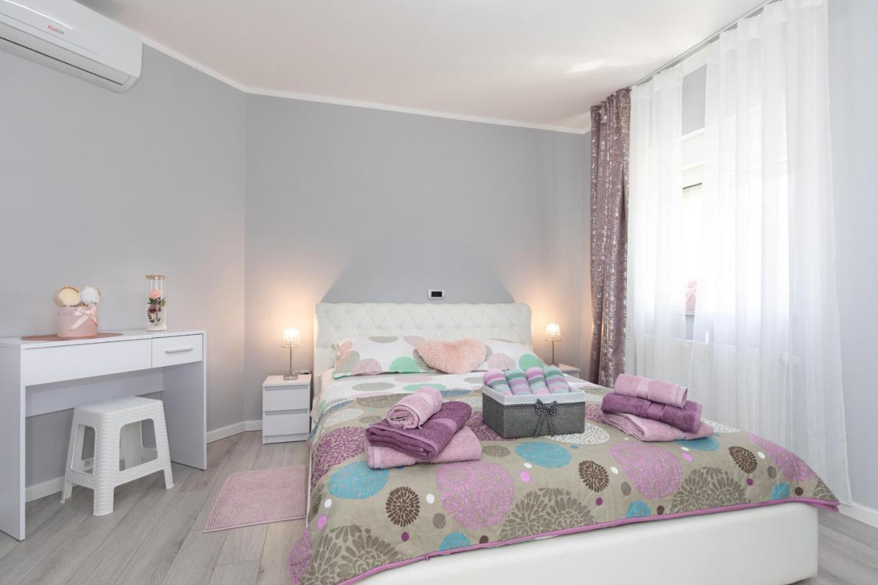 Apartment Odore Di Mare With Beautiful Garden Krk Town Exterior photo
